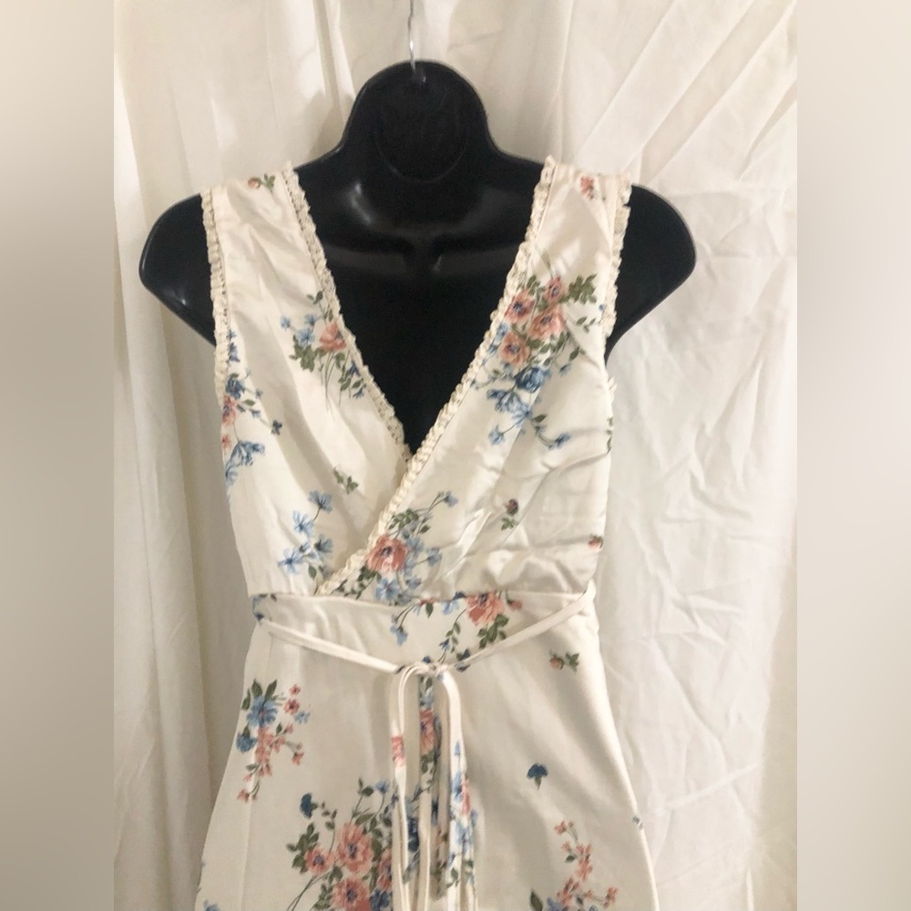 Jessica Simpson cream ditsy floral satin effect maxi dress size medium brand new - Picture 5 of 16